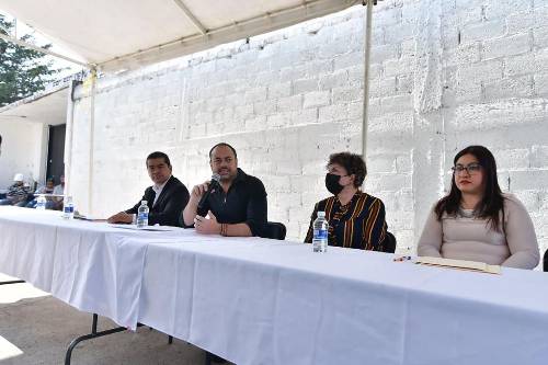 Secundaria 415 de Toluca, sigue sin clases presenciales, denuncia diputado Gerardo Lamas